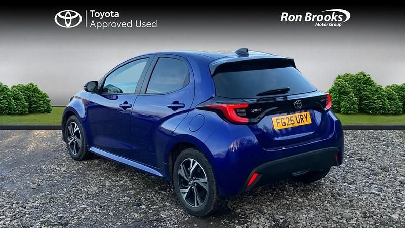 Used Toyota Yaris Hybrid Design 2025 Blue Hatchback