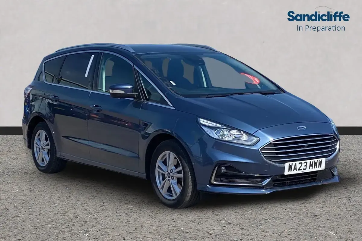 Usado Ford S-MAX Titanium 190 HP (139 kW) 2022 Monovolume