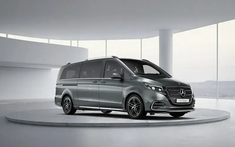 Used Mercedes V220 Premium 163 HP (119 kW) 2026 MPV