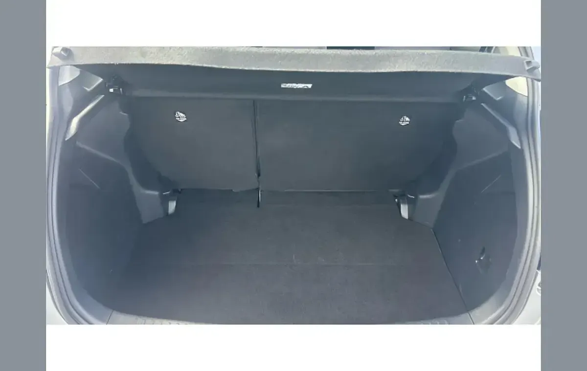Used Mazda 2 Exclusive-Line 113 HP (83 kW) 2025 Silver Hatchback