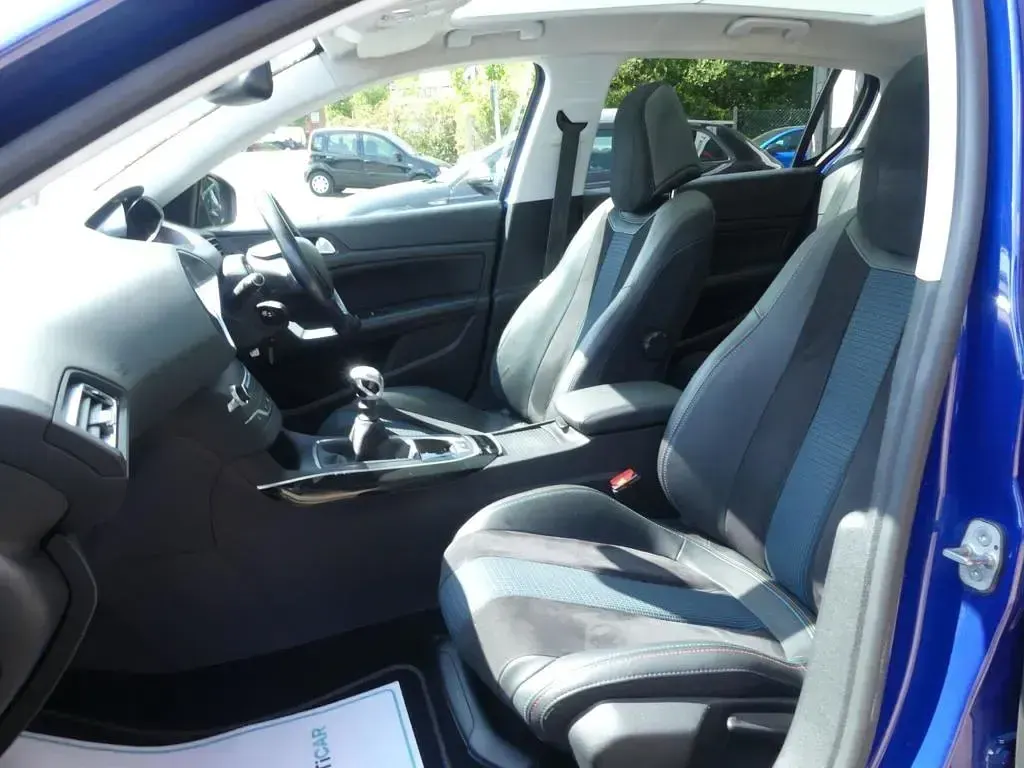 Used Peugeot 308 S 129 HP (94 kW) 2018 Blue Hatchback