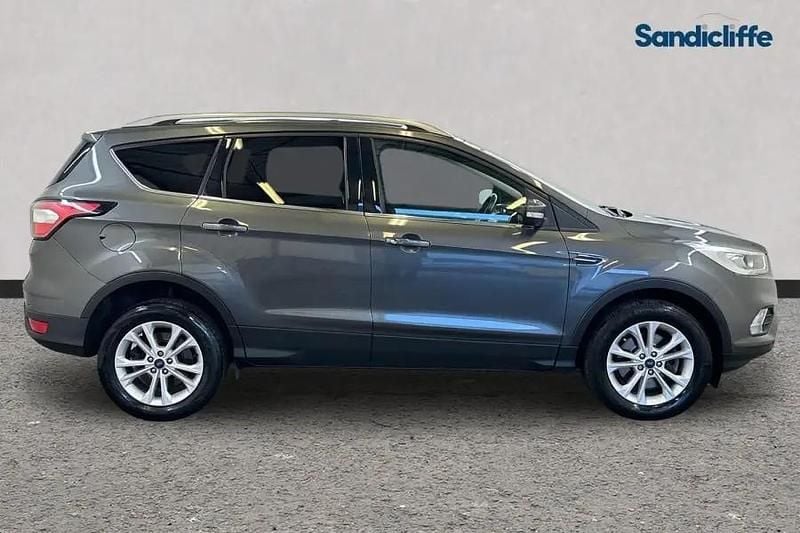 Used Ford Kuga Titanium 120 HP (88 kW) 2017 Grey SUV