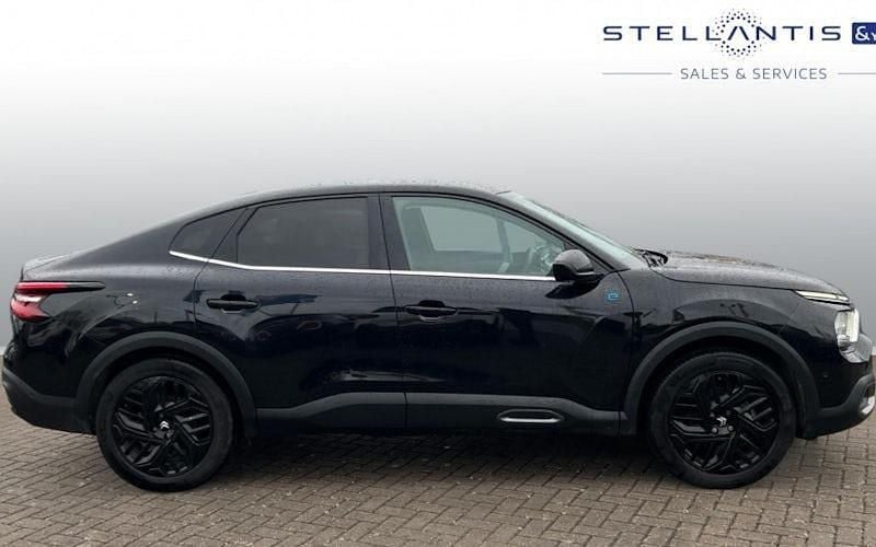 Used Citroën e-C4 100 kW (136 HP) 2024 Sedan