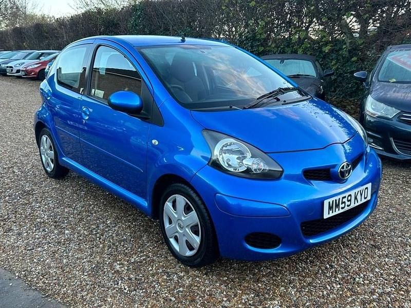 Blue Used 2010 Toyota Aygo Hatchback | £4,999 (Fair price) - Image 1/4