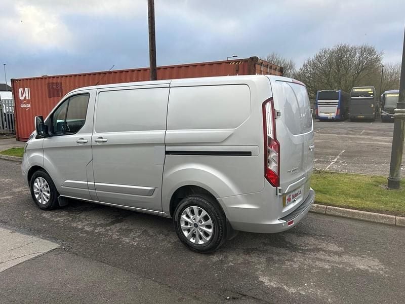 Used Ford Transit Custom Limited 130 HP (95 kW) 2021 Silver Van