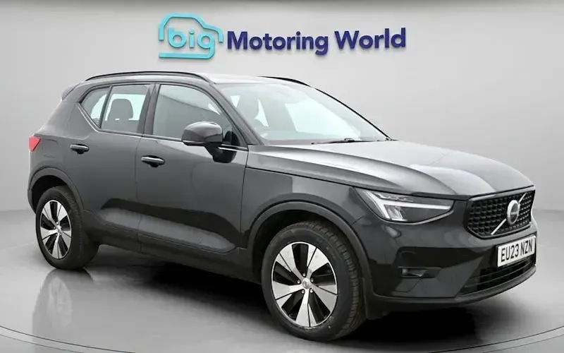 Usado Volvo XC40 Plus 211 HP (155 kW) 2023 SUV