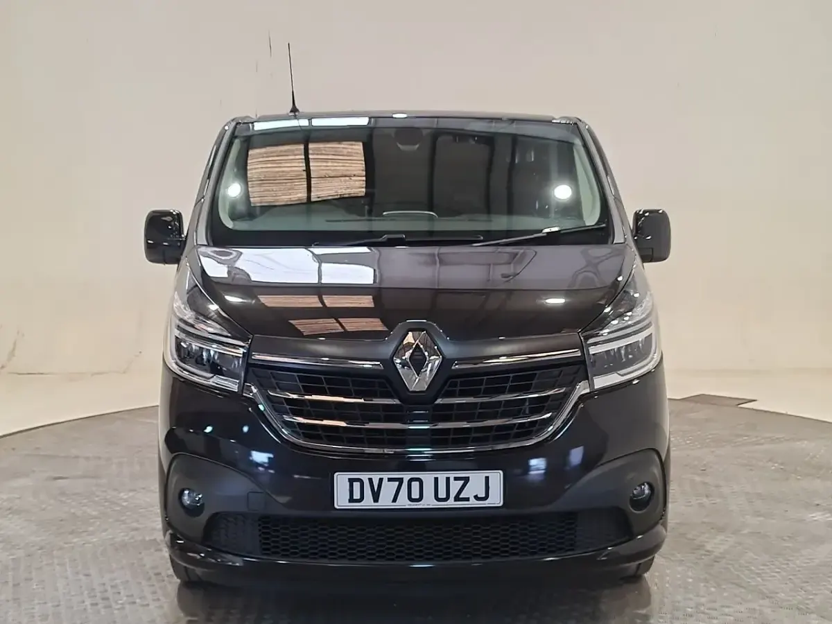 Used Renault Trafic 145 HP (106 kW) 2020 Black
