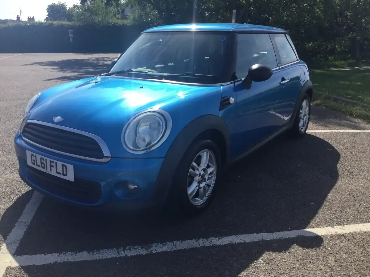 Used Mini ONE Hatch 98 HP (72 kW) 2011 Blue Hatchback