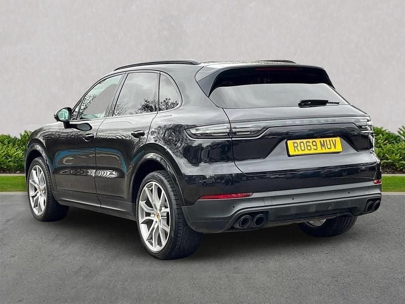 Used Porsche Cayenne 440 HP (323 kW) 2019 Black SUV