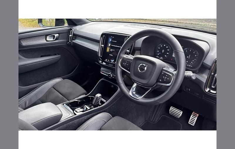 Used Volvo XC40 R-Design Pro 197 HP (144 kW) 2022 Black SUV