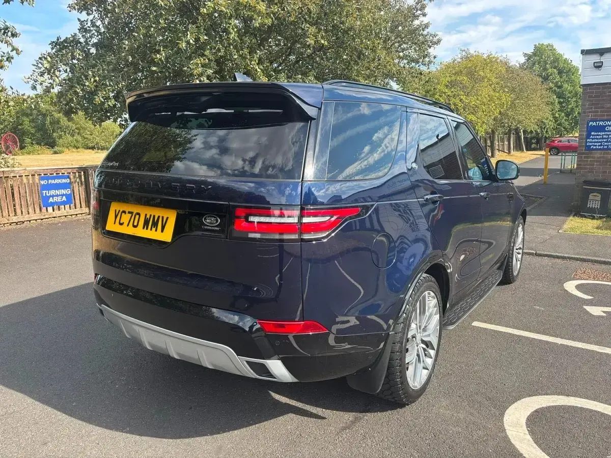Used Land Rover Discovery Landmark 2020 Blue SUV
