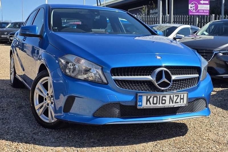 Used Mercedes A180 122 HP (89 kW) 2016