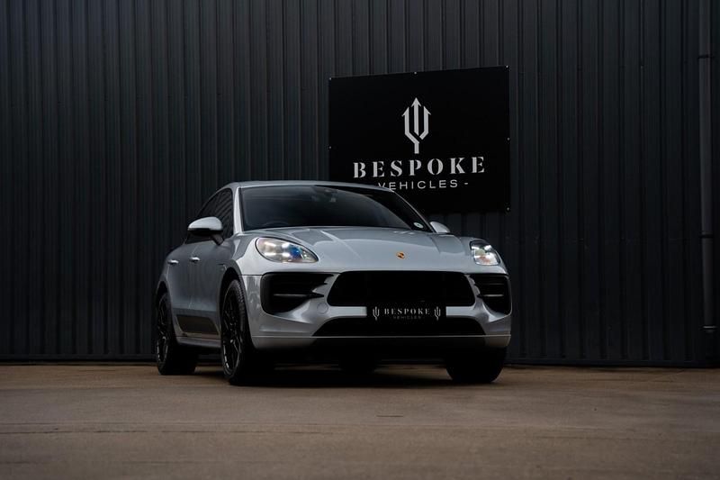 Silver Used 2020 Porsche Macan SUV | £46,995 (Fair price) - Image 1/4