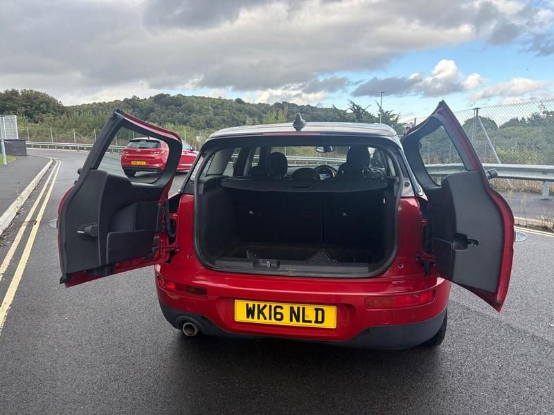 Used Mini Cooper Clubman 150 HP (110 kW) 2016 Red Estate