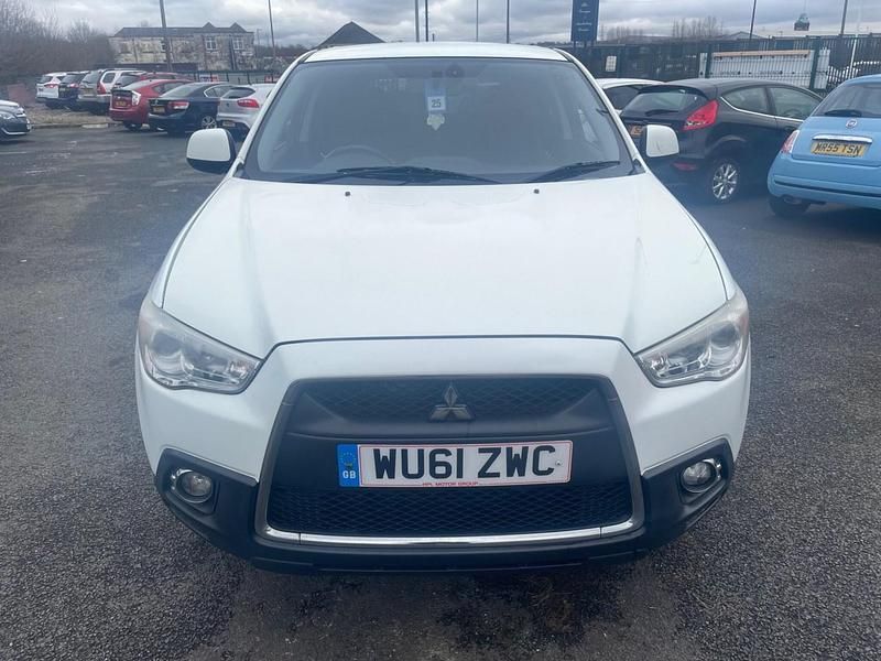 Used Mitsubishi ASX 2011 White SUV