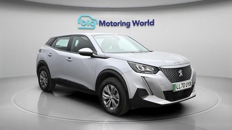 Used Peugeot e-2008 Active 100 kW (136 HP) 2020 SUV