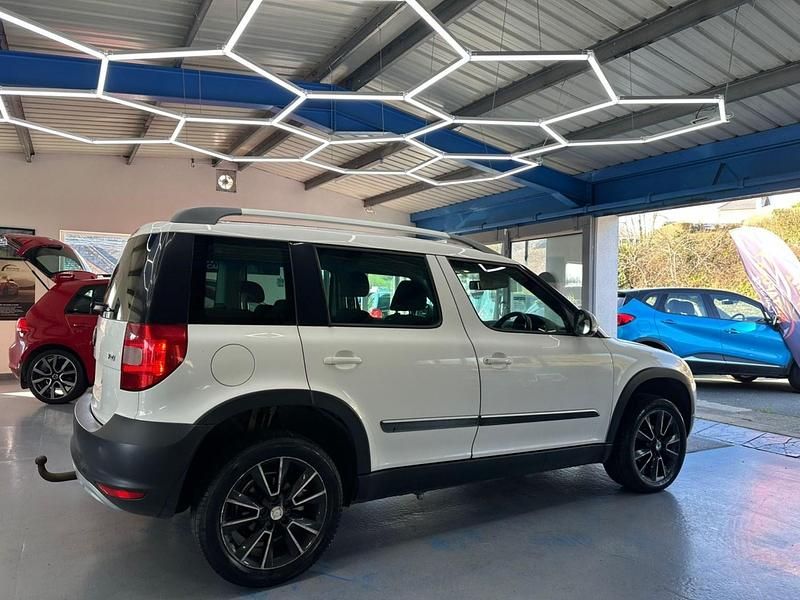 Used Skoda Yeti 2012 White SUV