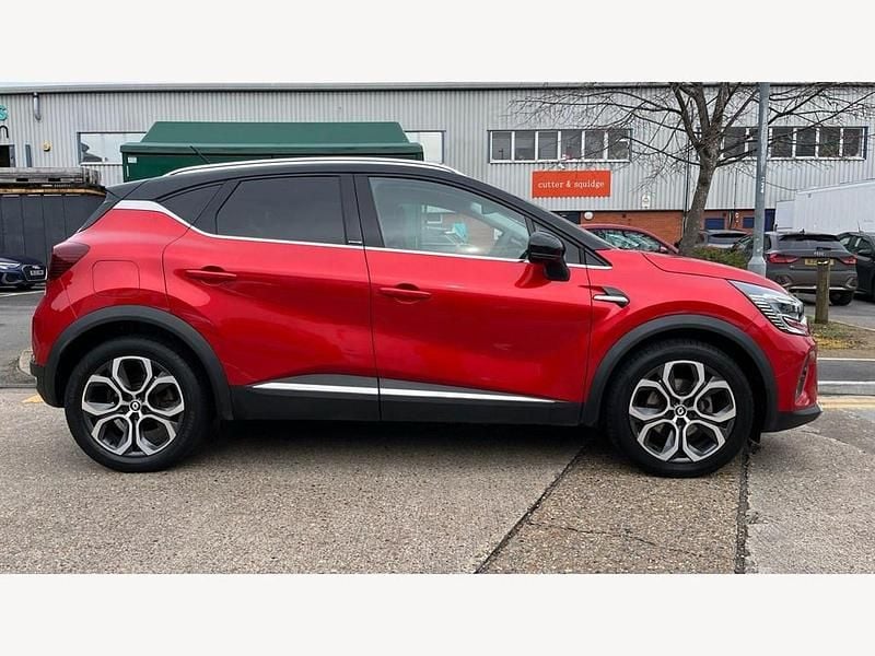 Used Renault Captur Version S 160 HP (117 kW) 2021 Red/black  SUV