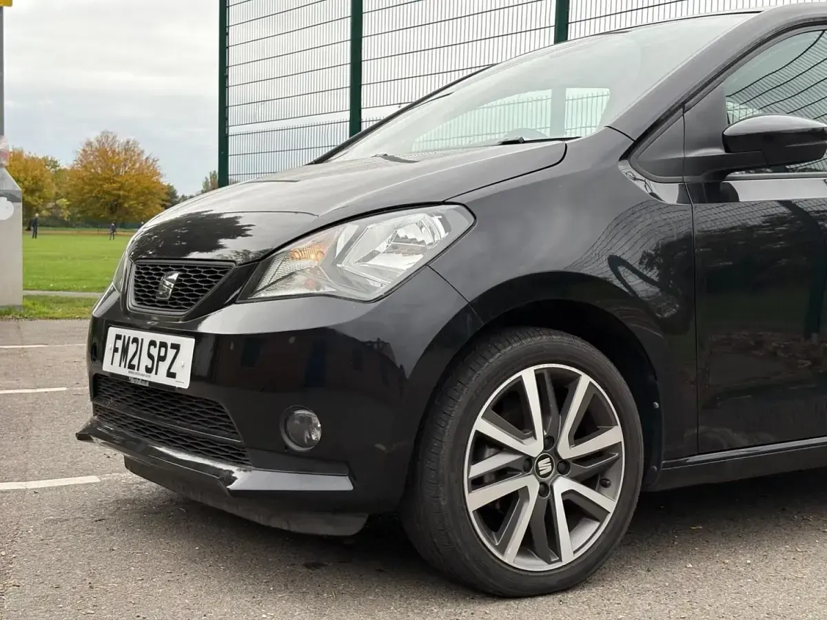Usado Seat Mii Electric 61 kW (83 CV) 2021 Negro Utilitario