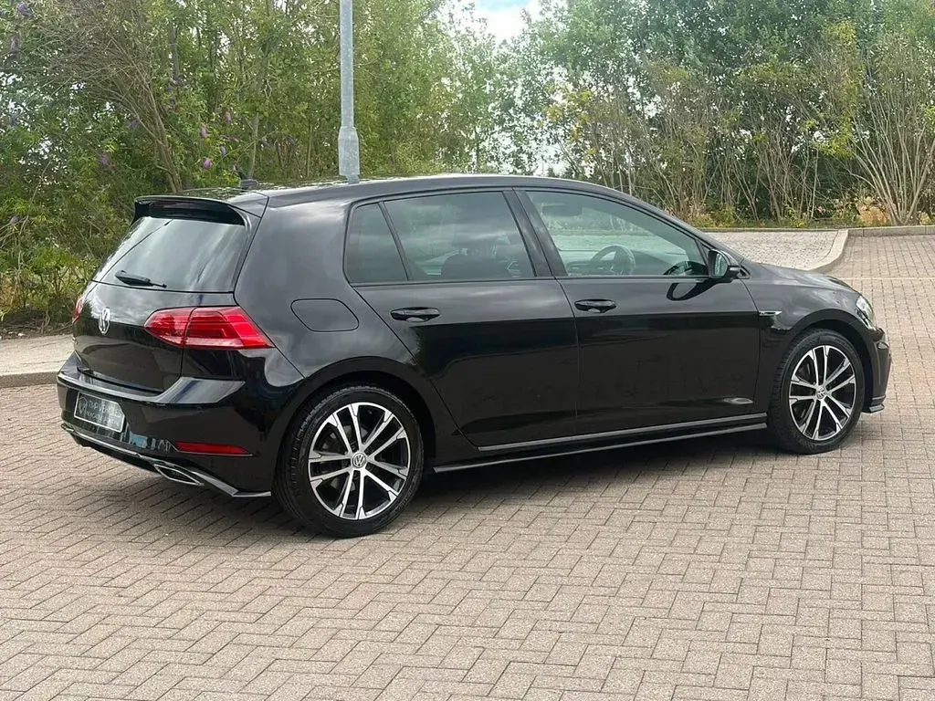 Used VW Golf VII R-line 150 HP (110 kW) 2019 Black Hatchback