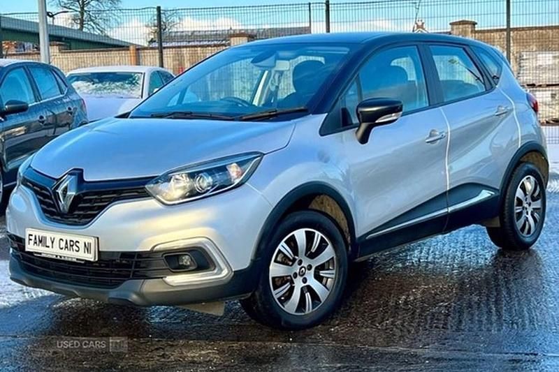 Used Renault Captur Play 90 HP (66 kW) 2019 SUV