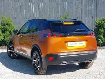 Second-hand Peugeot 2008 GTi 131 CP (96 kW) 2023 Portocaliu SUV