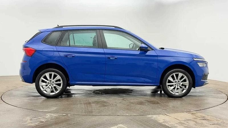 Used Skoda Kamiq SE Drive 70 HP (51 kW) 2023 Energy blue SUV