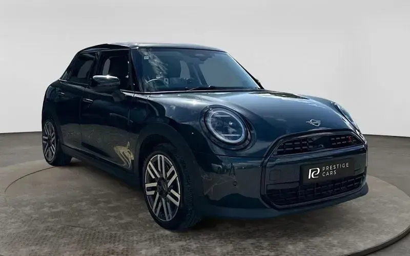 Used Mini Cooper Classic 150 kW (204 HP) 2025 Hatchback