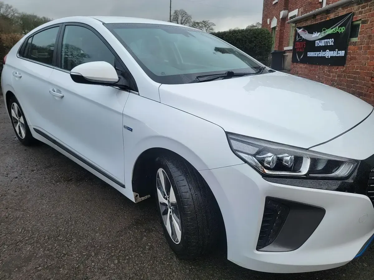 Usado Hyundai Ioniq Premium 141 HP (103 kW) 2019 Branco Citadino