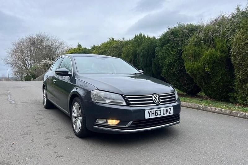 Used VW Passat Highline 105 HP (77 kW) 2013 Grey Sedan