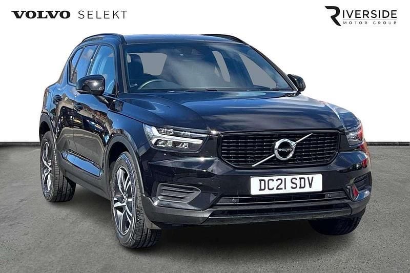 Onyx black Used 2021 Volvo XC40 R-Design SUV | £24,850 (Fair price) - Image 1/4