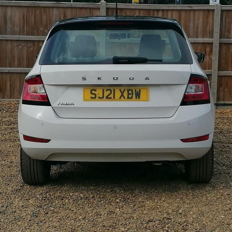 Image 4/4