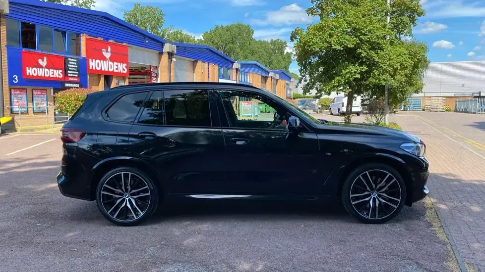 Used BMW X5 M Sport 335 HP (246 kW) 2021 Black SUV