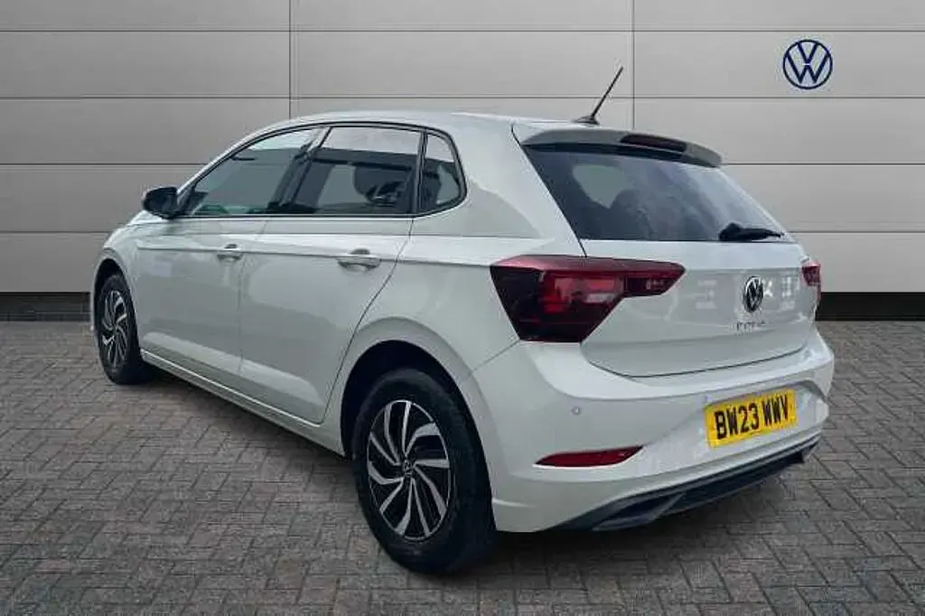 Used VW Polo Life 95 HP (69 kW) 2023 Grey Hatchback