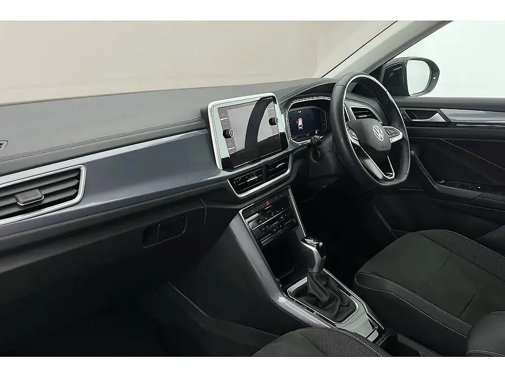 Used VW T-Roc 150 HP (110 kW) 2024 SUV