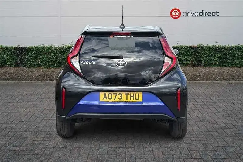 Used Toyota Aygo X 72 HP (52 kW) 2023 Blue SUV