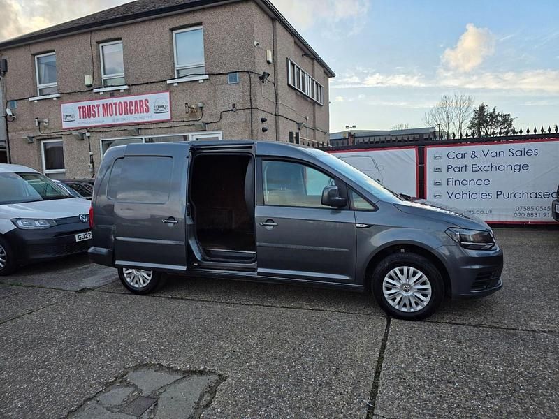 Used VW Caddy Maxi Trendline 102 HP (75 kW) 2018 Grey MPV