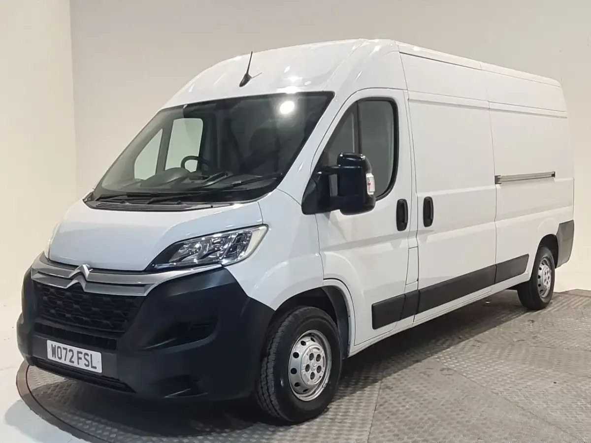 Usado Citroën Relay 140 CV (102 kW) 2023 Blanco Van