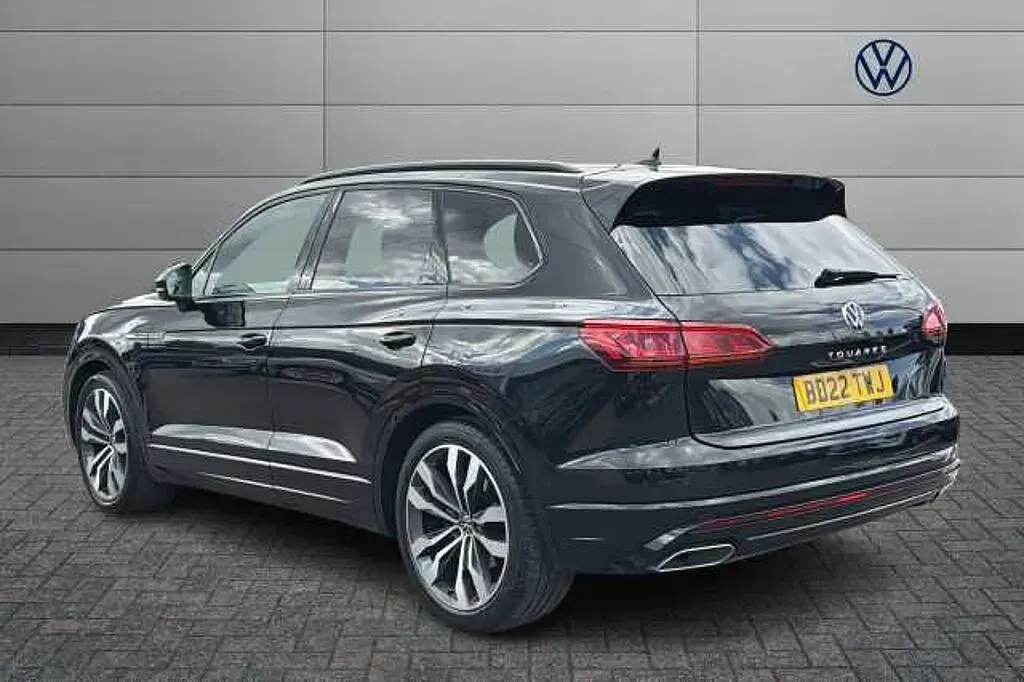 Used VW Touareg Black Edition 286 HP (210 kW) 2022 Black SUV