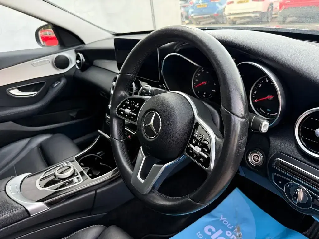 Used Mercedes C200 181 HP (133 kW) 2019 Blue Sedan