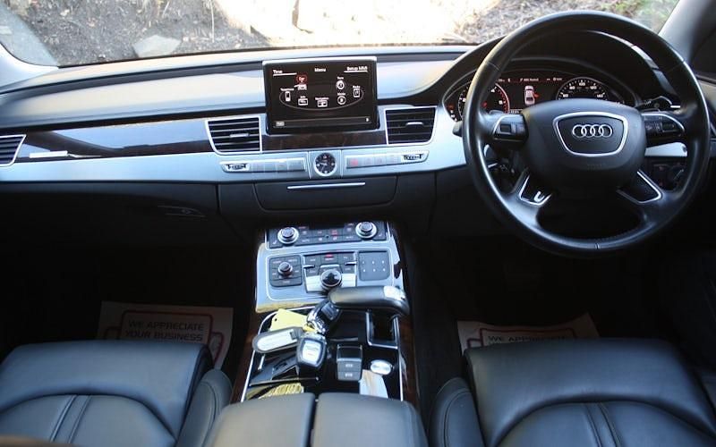 Used Audi A8 Advanced 262 HP (192 kW) 2016 Black Sedan