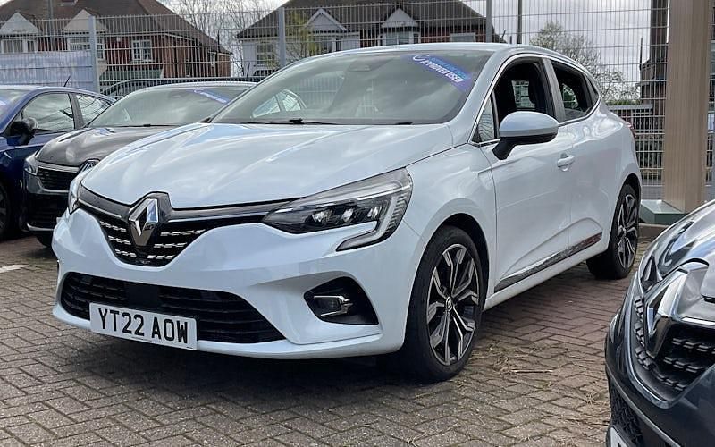 Używany Renault Clio V SE 90 KM (66 kW) 2022 Hatchback