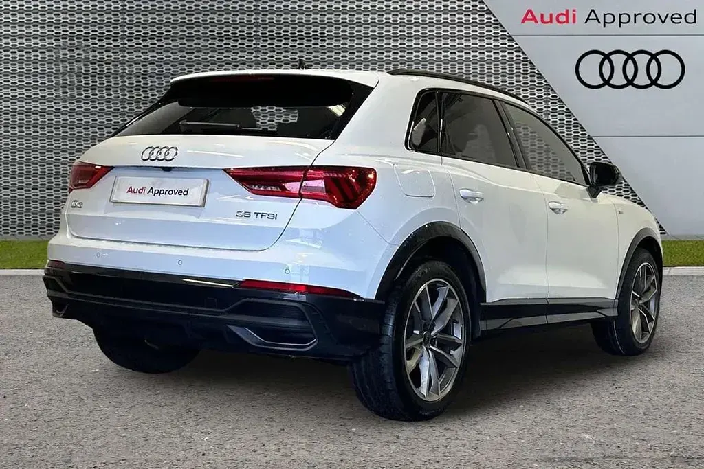 Used Audi Q3 Black Edition 150 HP (110 kW) 2023 White SUV