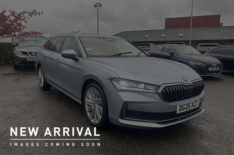Pebble silver metallic Used 2025 Skoda Superb LAURIN & KLEMENT Estate | £39,000 - Image 1/4