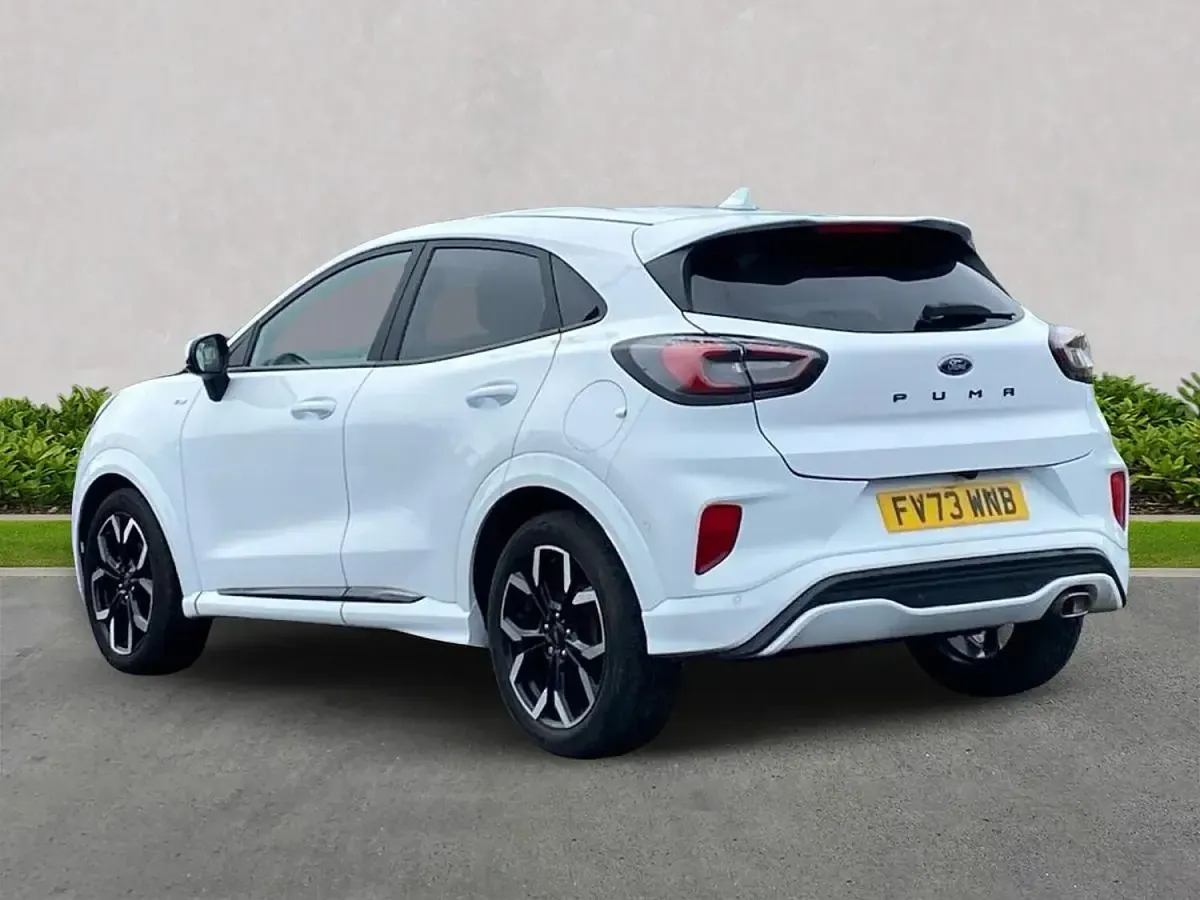 Gebraucht Ford Puma ST-Line X 125 PS (91 kW) 2024 Weiß SUV