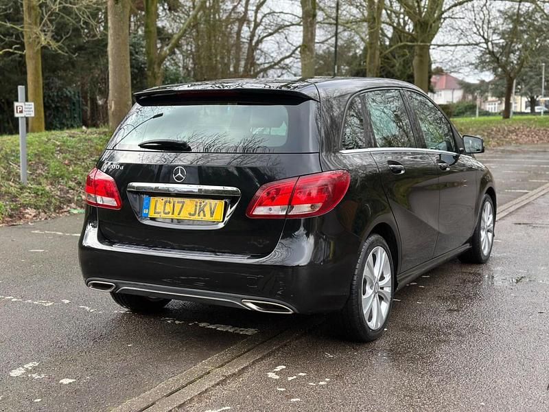 Used Mercedes B200 2017 Black MPV