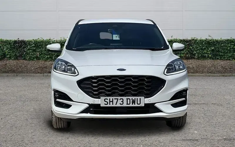 Used Ford Kuga ST-Line 190 HP (139 kW) 2023 White SUV