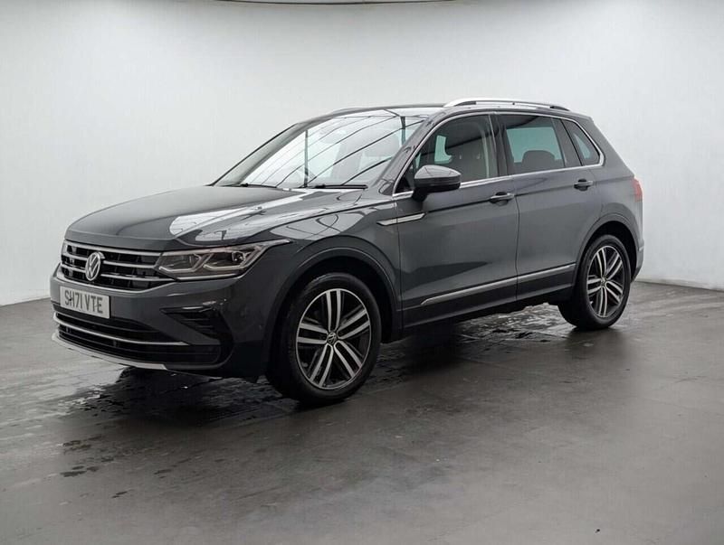 Used VW Tiguan Elegance 150 HP (110 kW) 2022 Grey SUV