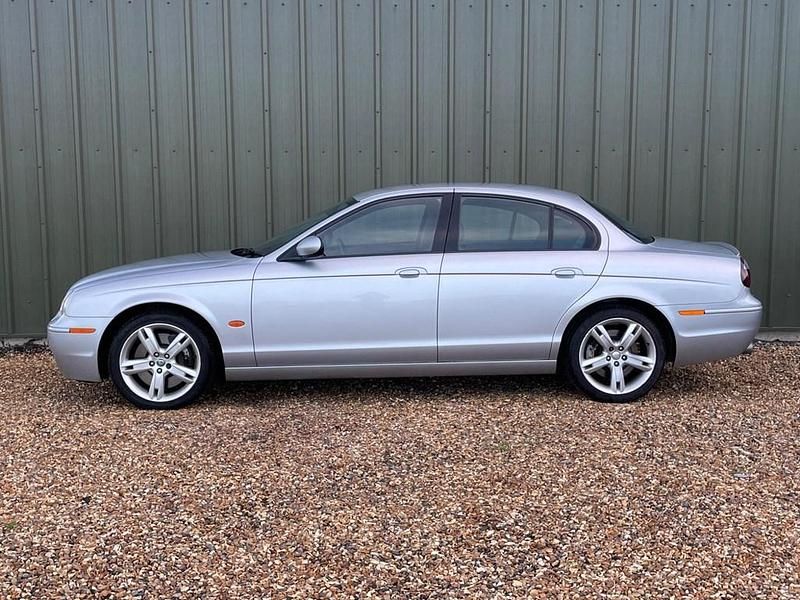 Second-hand Jaguar S-Type R 298 CP (219 kW) 2006 Argintiu Berlinǎ
