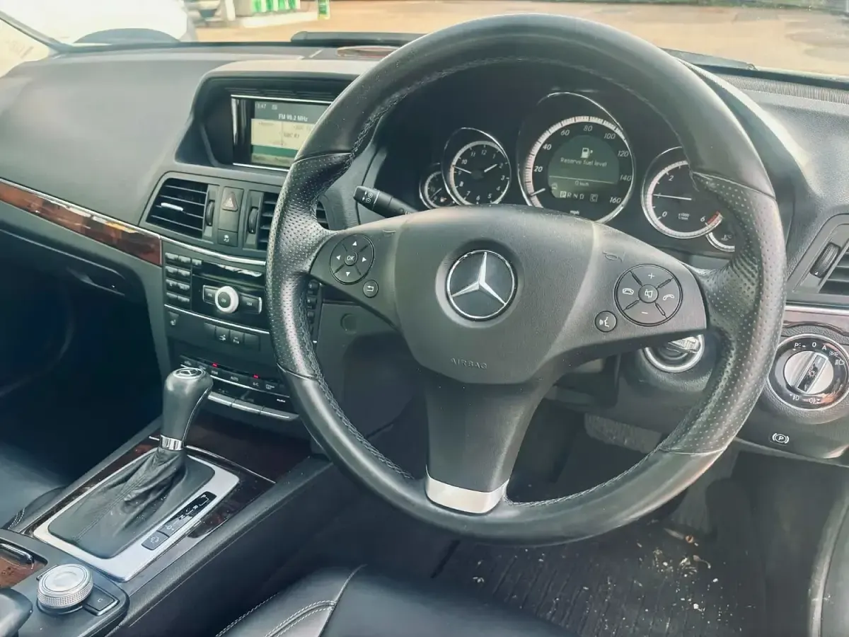 Used Mercedes E250 SE 2009 White Coupe